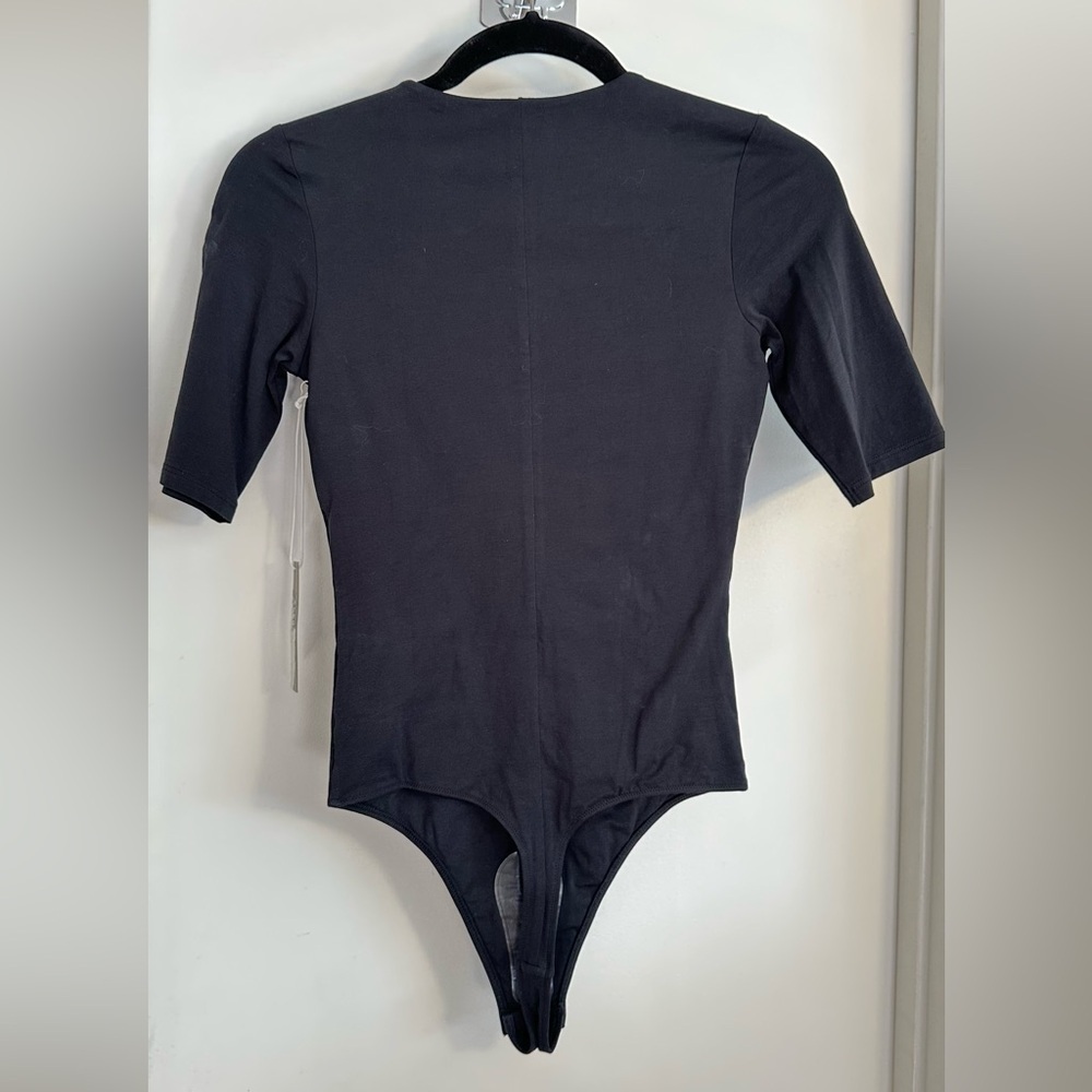 NWT Everlane Short-Sleeve Crew Neck Bodysuit Black XS - Picture 3 of 10